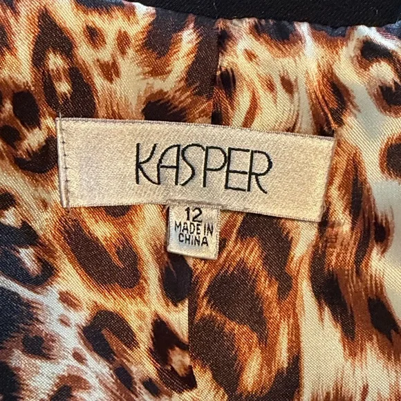 Kasper 2 Piece Classic Pant Suit - Picture 6 of 15